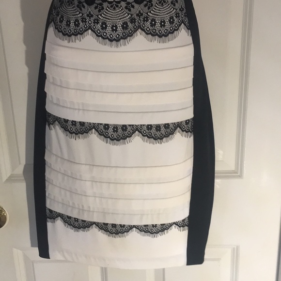 Jax fitted black an white Cocktail Dress Slimming! - Picture 5 of 7